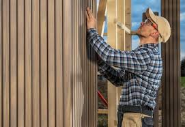 Best Custom Siding Design  in Reedley, CA